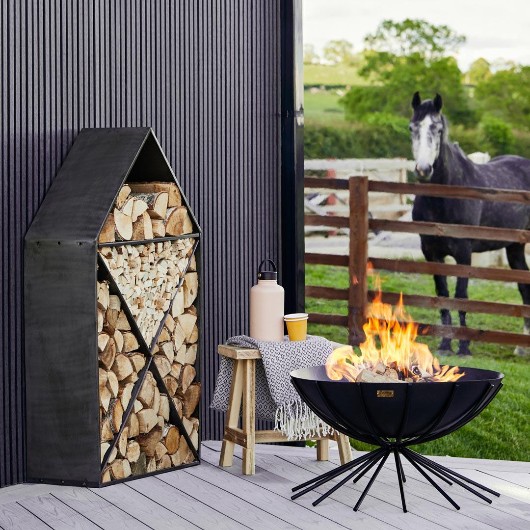 Black House Outdoor Log Holder