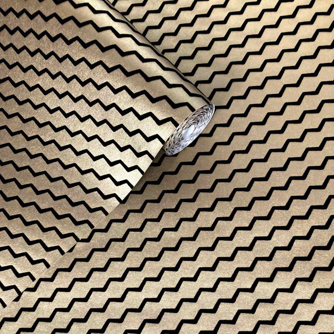 Buzz Wallpaper - Erica Wakerly