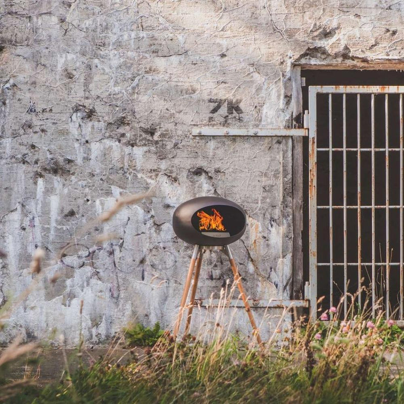 Black Ground Wood Bioethanol Tripod Fireplace - Le Feu