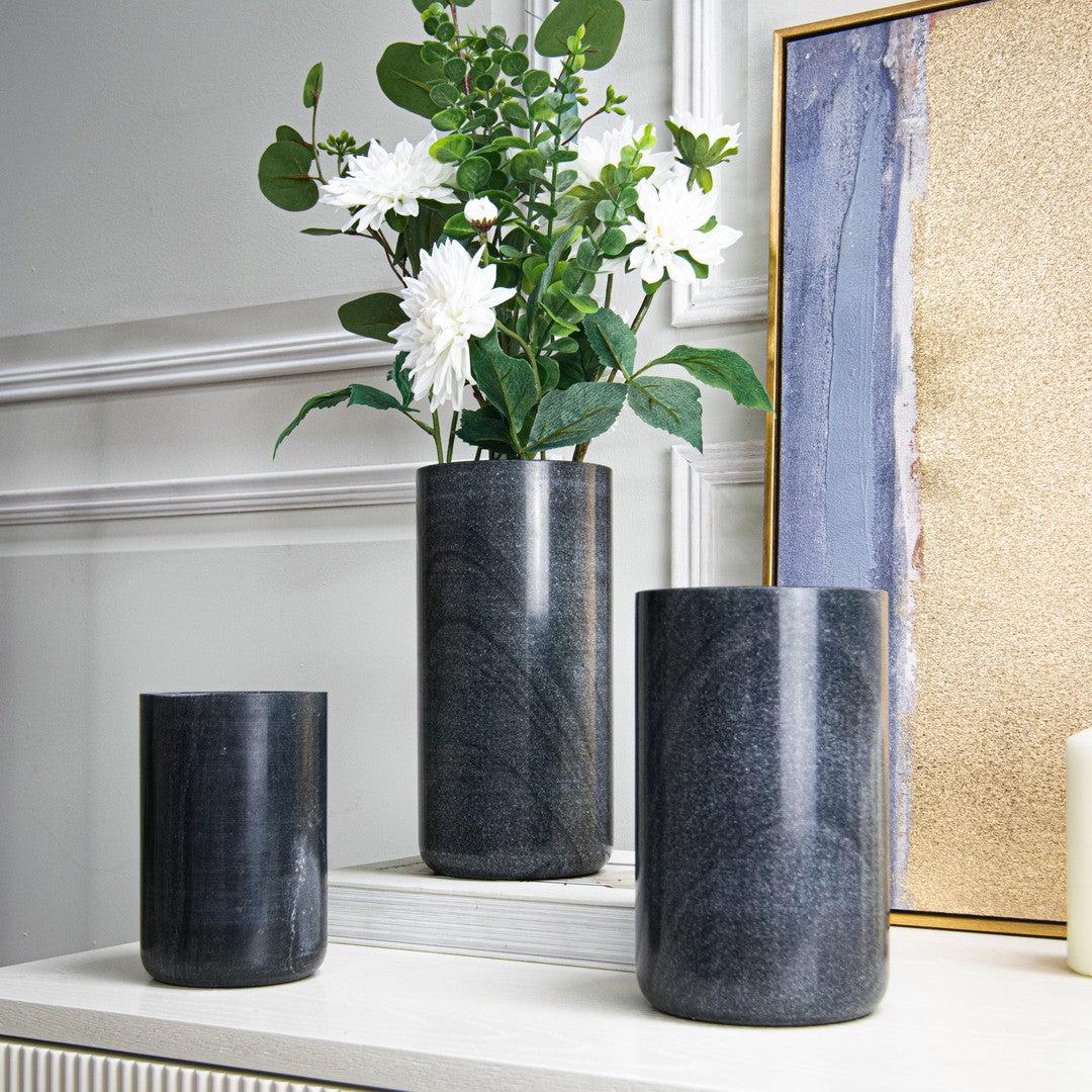 Carla Vase - RV Astley