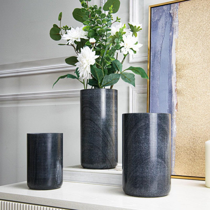 Carla Vase - RV Astley