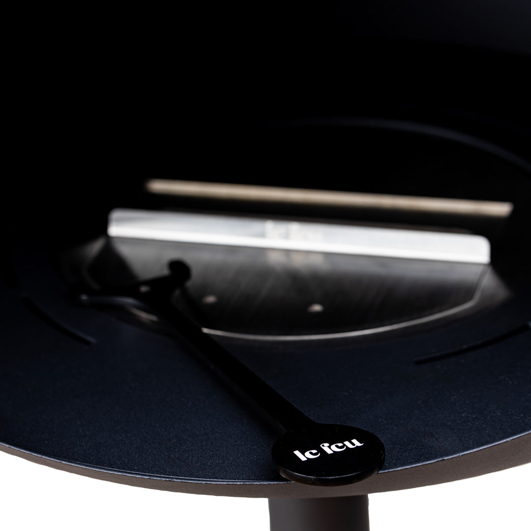 Dome 625 - Black Ground Wood Low Fireplace - Le Feu