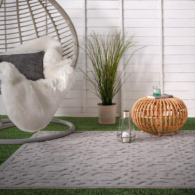 Geometric Lattice Outdoor Rug - Silver