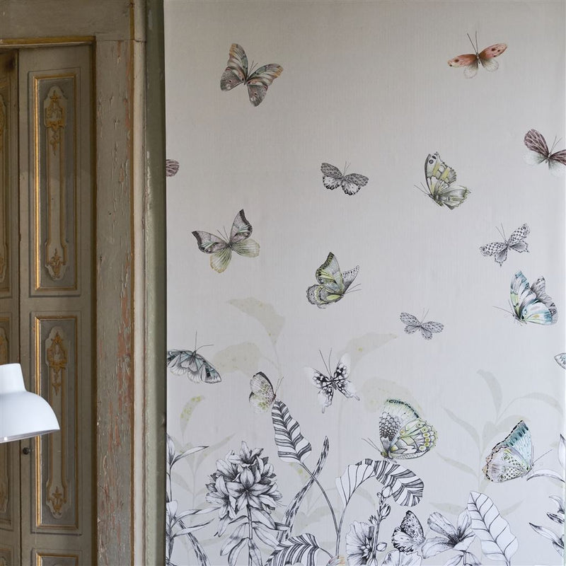 Papillons Wallpaper - Birch - Designers Guild
