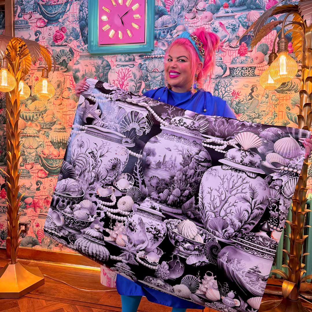 Secrets Of The Ginger Jars Wallpaper