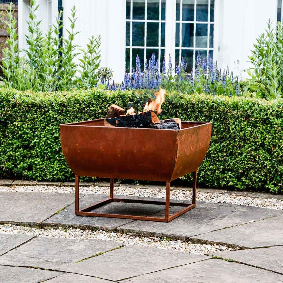 Alexandria Large Fire Pit - Rust Iron
