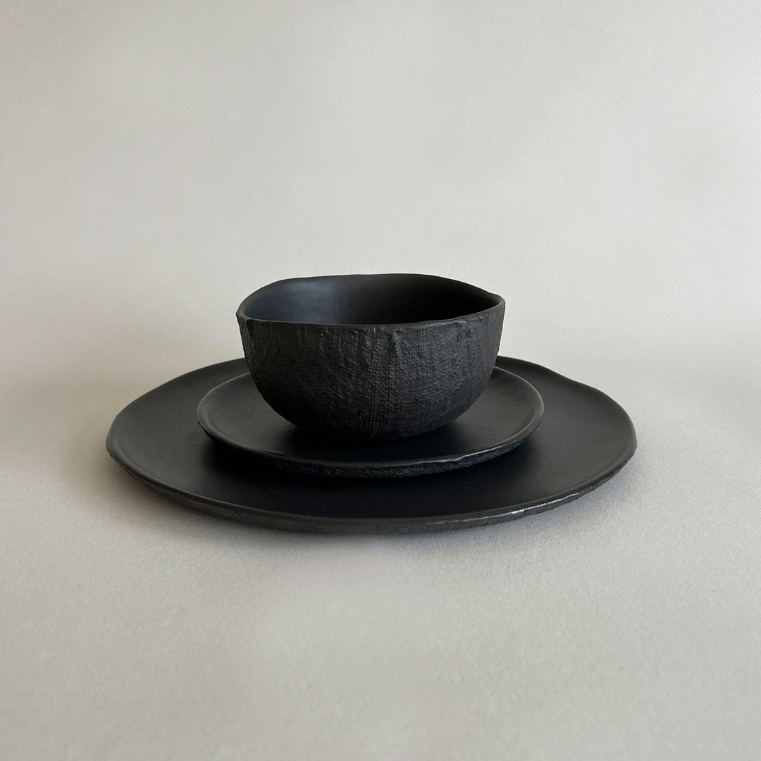 YUTA Ceramic Dinnerware Set - Black - Koti London