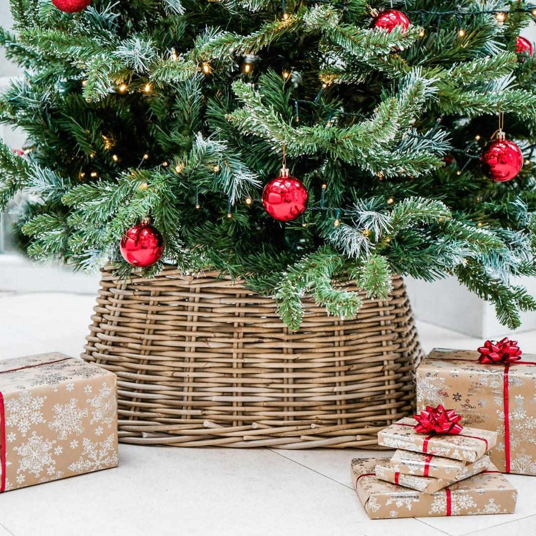 Large Square Wicker Xmas Tree Skirt