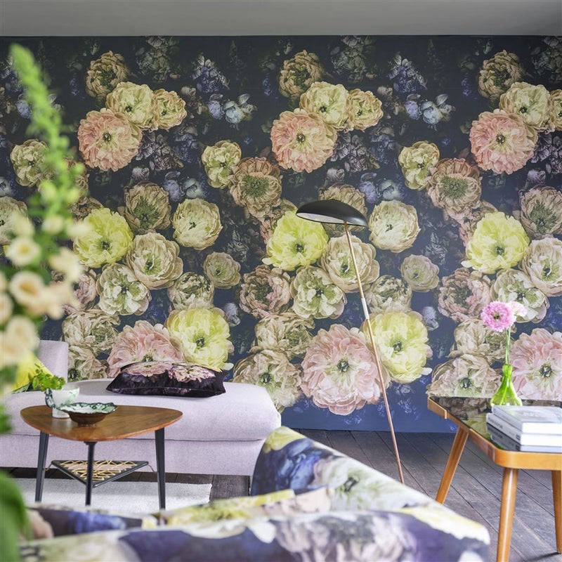 Le Poeme De Fleurs Wallpaper - Midnight - Designers Guild