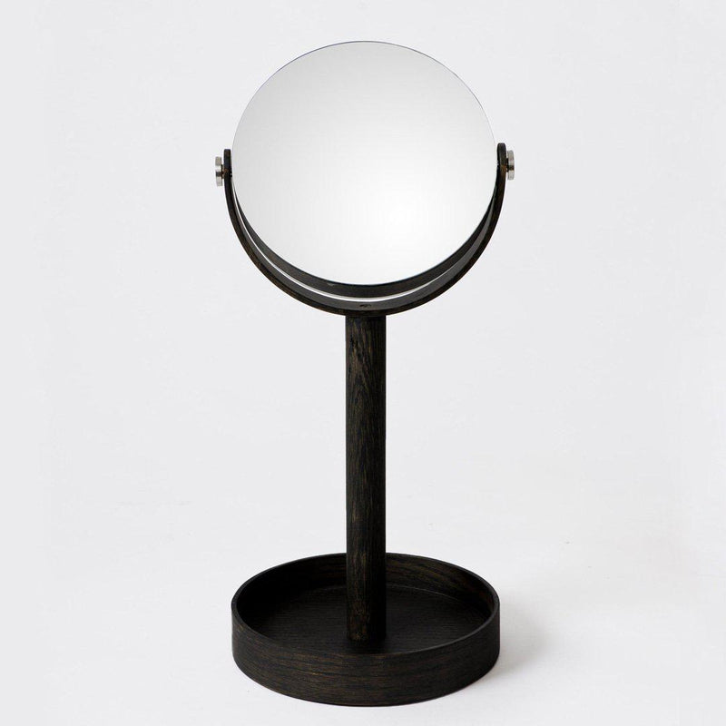 Magnify Mirror Close-Up - Dark Oak