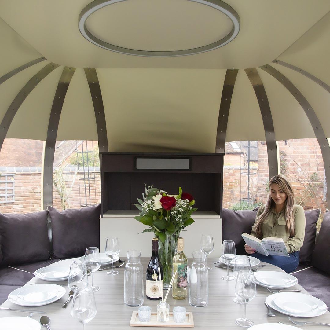 The Grand Deluxe Garden Pod